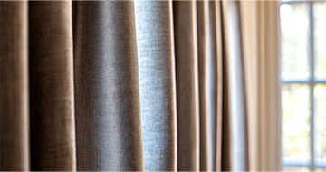 Why Our Curtains Cleaning Service in Lee Stands Out