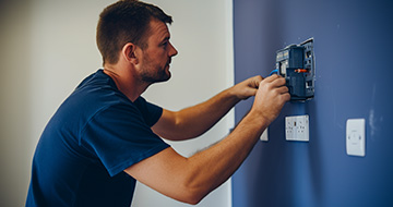Discover the Advantages of Our Electrician Services in Croydon