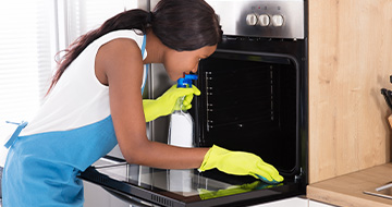 What Sets Our Fully Trained and Insured End of Lease Cleaning Experts Apart?