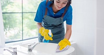 End of Tenancy Cleaning Services - Fully Trained & Insured