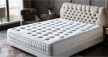 Why Choose Our Mattress Cleaning Service in Farringdon?