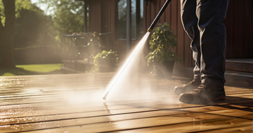 Why Choose Our Pressure Washing Services in Piccadilly? 
