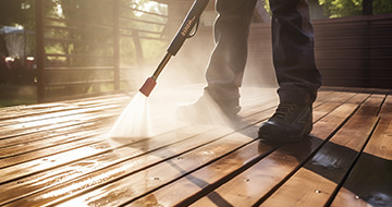 Why Choose Our Pressure Washing Service in Piccadilly?