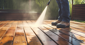 Why Choose Our Pressure Washing Services in Clerkenwell?