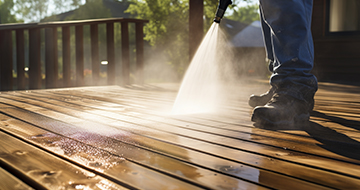 Why Choose Our Pressure Washing Service in Canary Wharf?