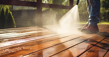 How is Pressure Washing Service Performed in Woodford?