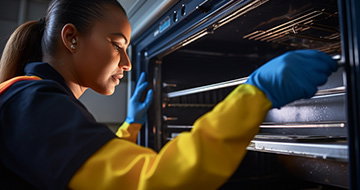 A Practical Overview of Our Oven Cleaning Process in Hampstead
