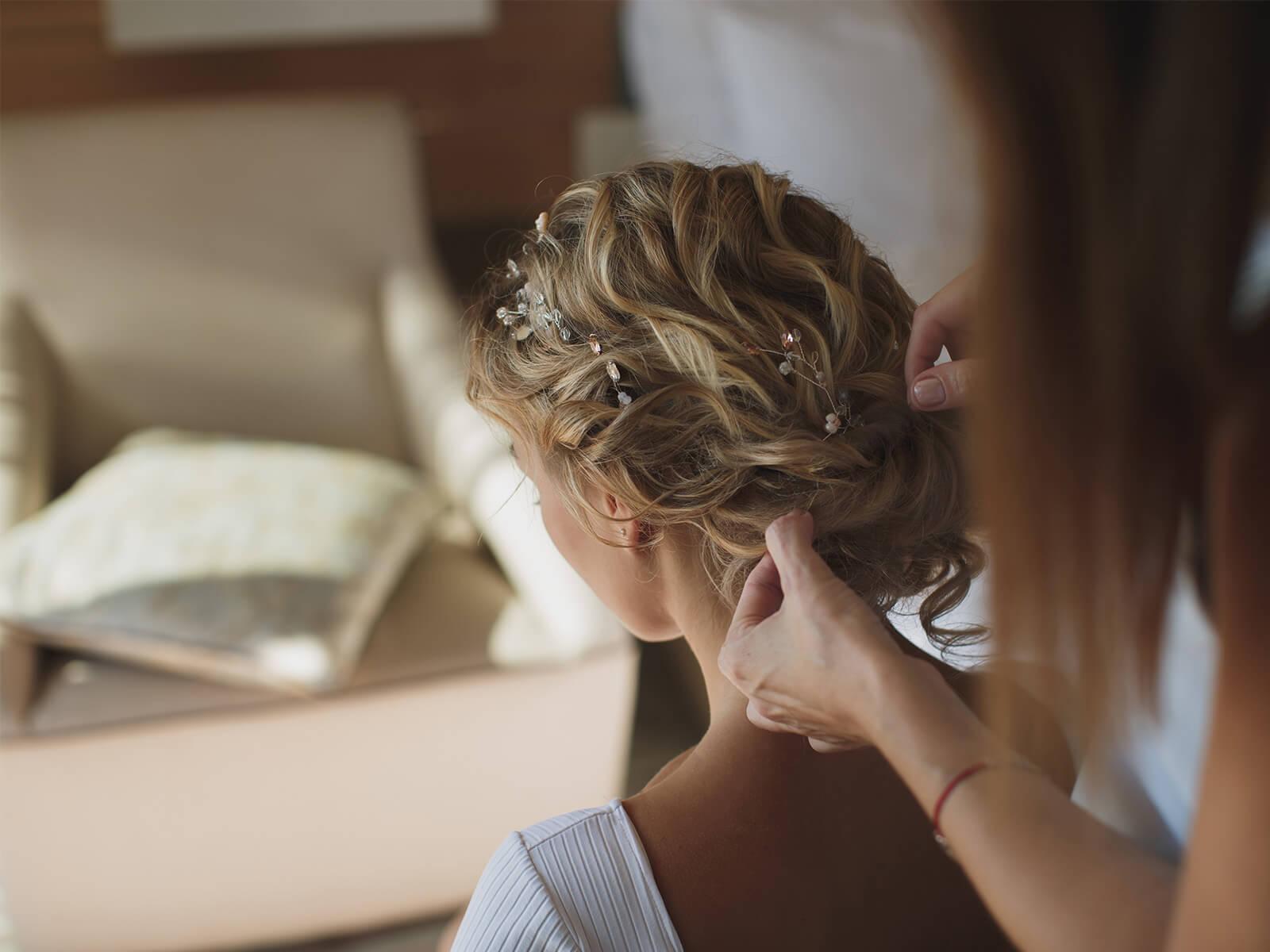 Qualified Mobile Hair Stylists in London Fantastic Services