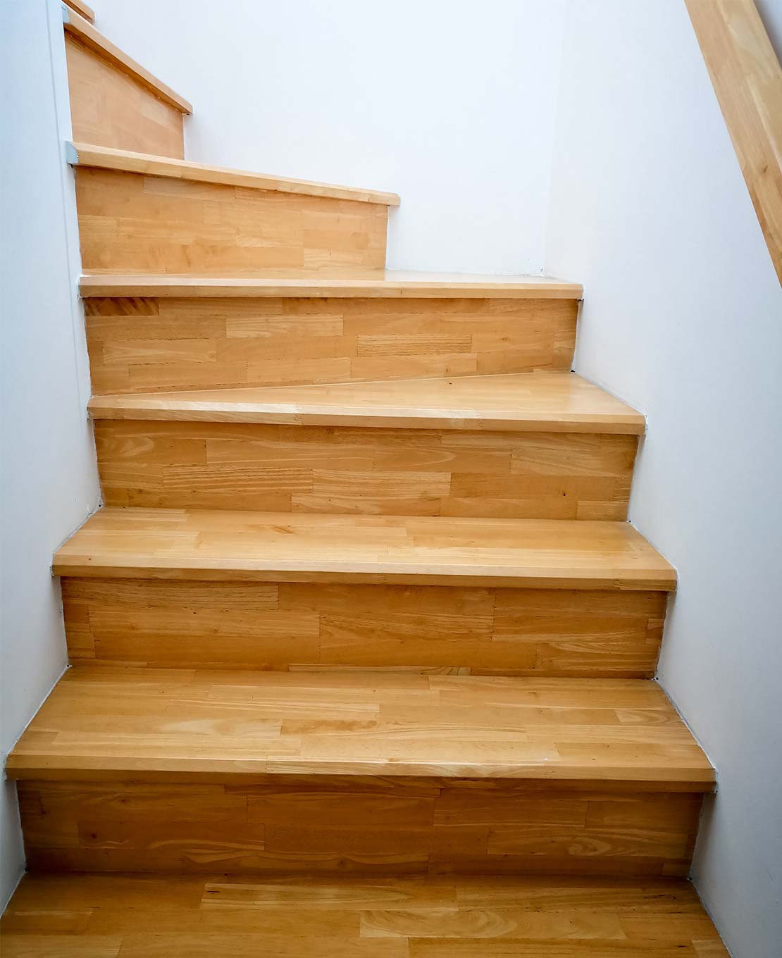 Stairs Sanding and Restoration in London Fantastic Services