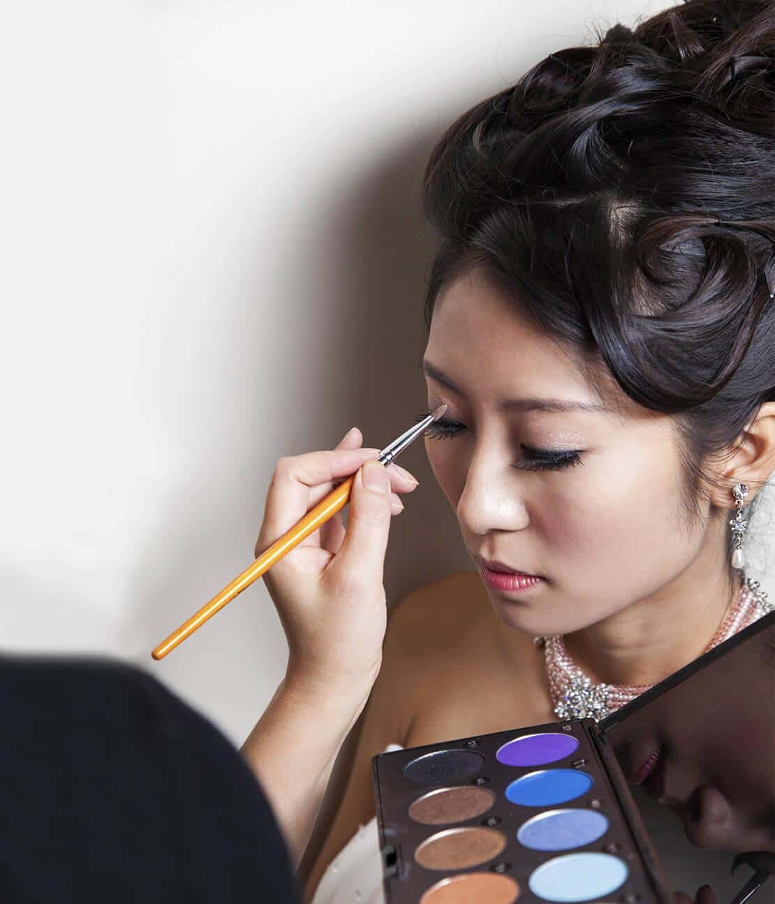 Mobile Makeup Artist in London Fantastic Services