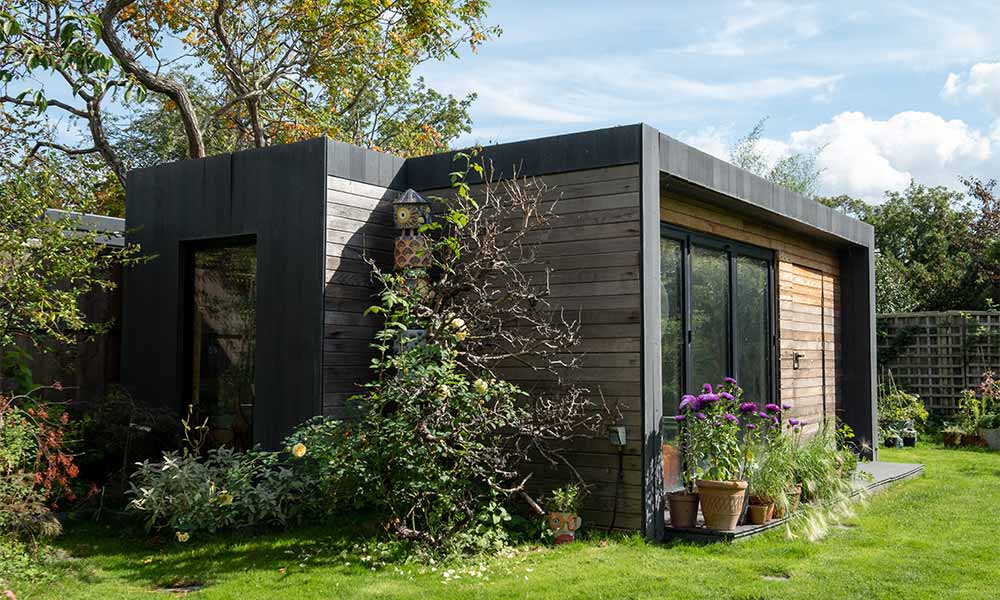 Garden Outbuildings in London Fantastic Services