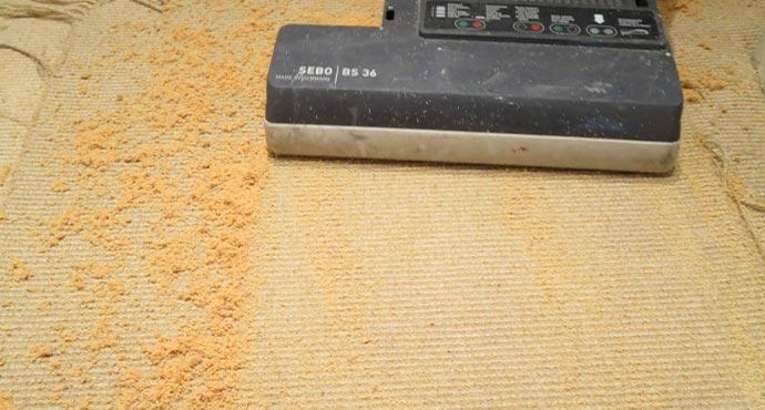 Cleaning a carpet